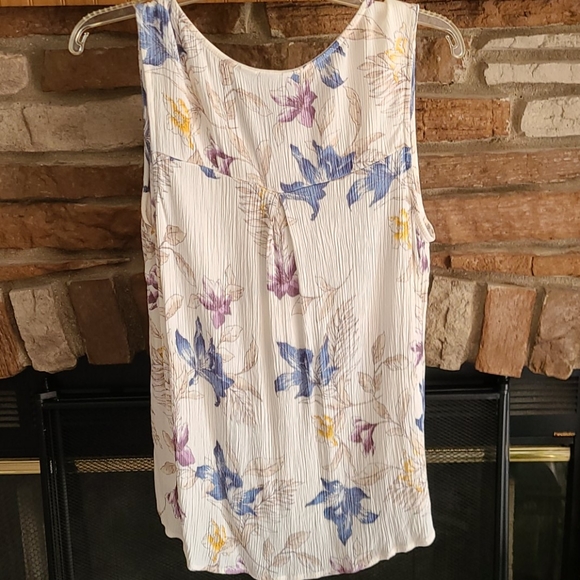 Donated Christopher and Banks Yop - Picture 3 of 4